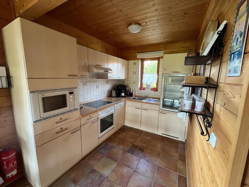 Js Feriendomizile Haus Sonnenschein Bettwaesche Handtuecher Inkl Хассельфельде Экстерьер фото